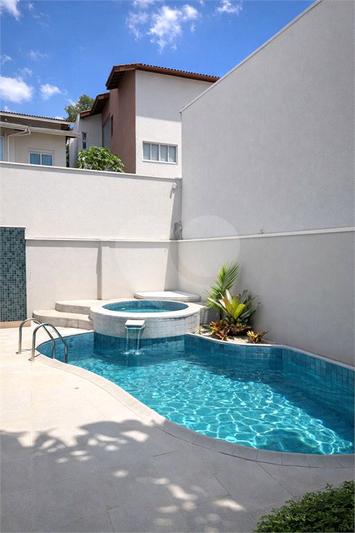 Casa à venda com 3 suítes no condomínio Santa Teresa, Jundiaí - SP