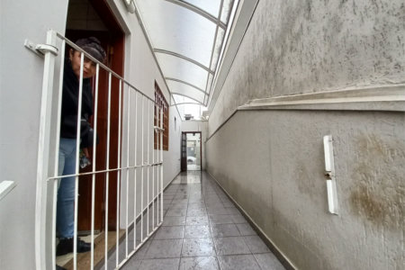 Sobrado à venda com 4 quartos, sendo 3 suítes,  em Cidade São Francisco, São Paulo, SP