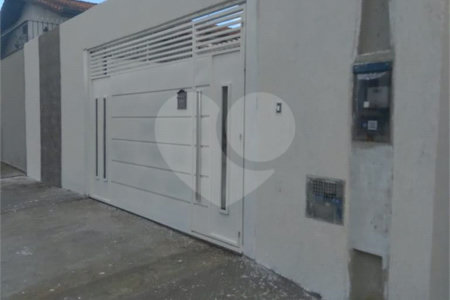 Casa à venda com 3 quartos, sendo 1 suíte,  em Vila Oliveira, Mogi das Cruzes, SP