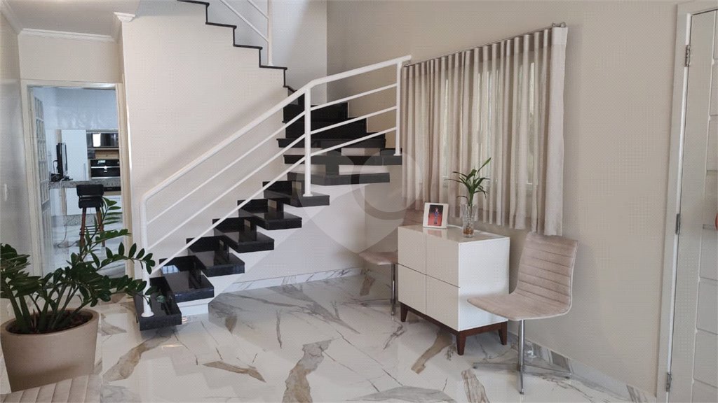 Sobrado à venda com 3 quartos, sendo 1 suíte, em Chora Menino, São Paulo, SP