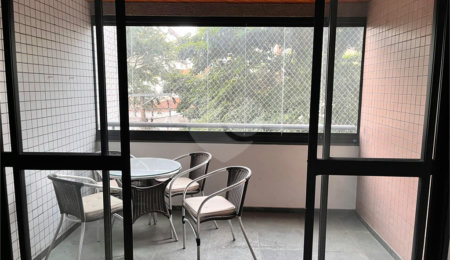 Apartamento à venda ou para alugar com 3 quartos, sendo 1 suíte,  em Vila Pompéia, São Paulo, SP