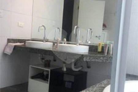 Casa à venda com 4 quartos, sendo 3 suítes, no condomínio Residencial Nova Cantareira, São Paulo - SP