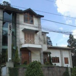Sobrado à venda com 4 suítes em Horto, São Paulo, SP