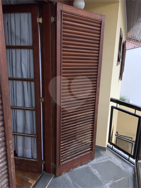 Casa à venda com 4 quartos, sendo 3 suítes, em Jardim das Vertentes, São Paulo, SP