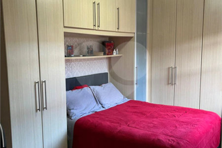 Casa à venda com 3 quartos, sendo 2 suítes, no condomínio Palmas, São Paulo - SP
