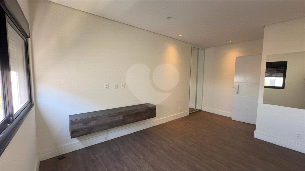 Casa à venda com 6 quartos, sendo 3 suítes, no condomínio Jardim Vila Paradiso, Indaiatuba - SP