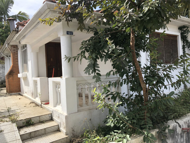 Casa Térrea à venda com 3 quartos, sendo 2 suítes,  em Horto Florestal, São Paulo, SP
