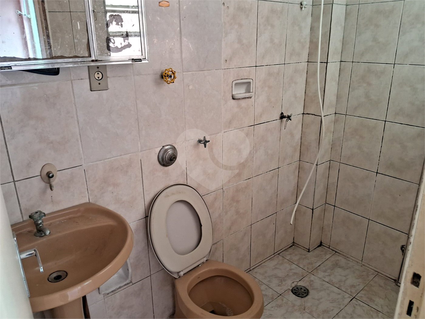 Apartamento a venda com 35m² perto de ônibus e Metrô