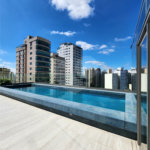 Invista ou more com estilo em um Studio moderno, funcional e com lazer completo