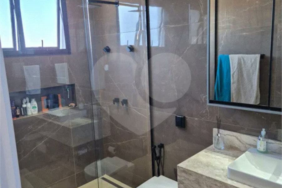 Casa de Alto Padrão para Alugar com Lazer Completo, Tecnologia e Sustentabilidade