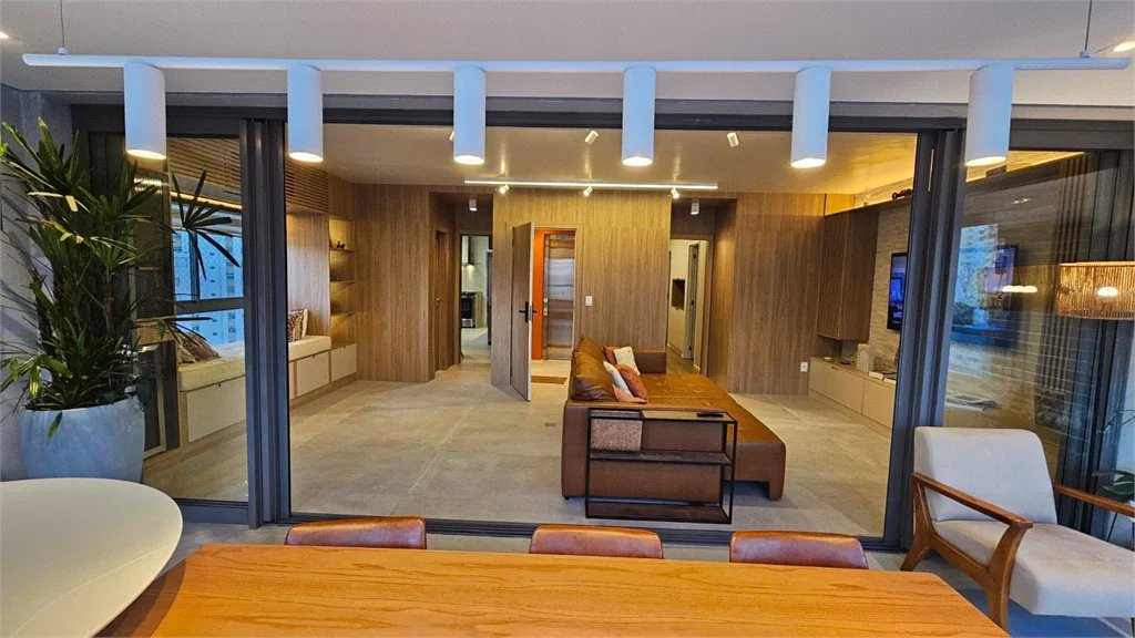 Apartamento à venda ou para alugar com 3 suítes em Brooklin Paulista, São Paulo, SP