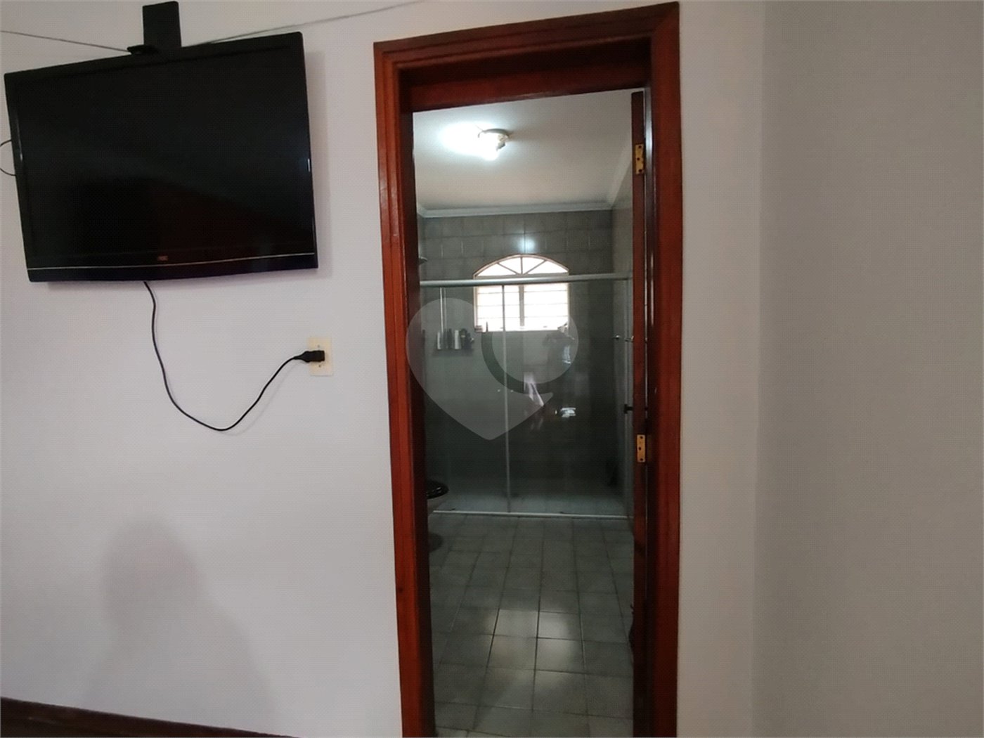 Casa à venda com 3 quartos, sendo 1 suíte, em Jardim Leocádia, Sorocaba, SP