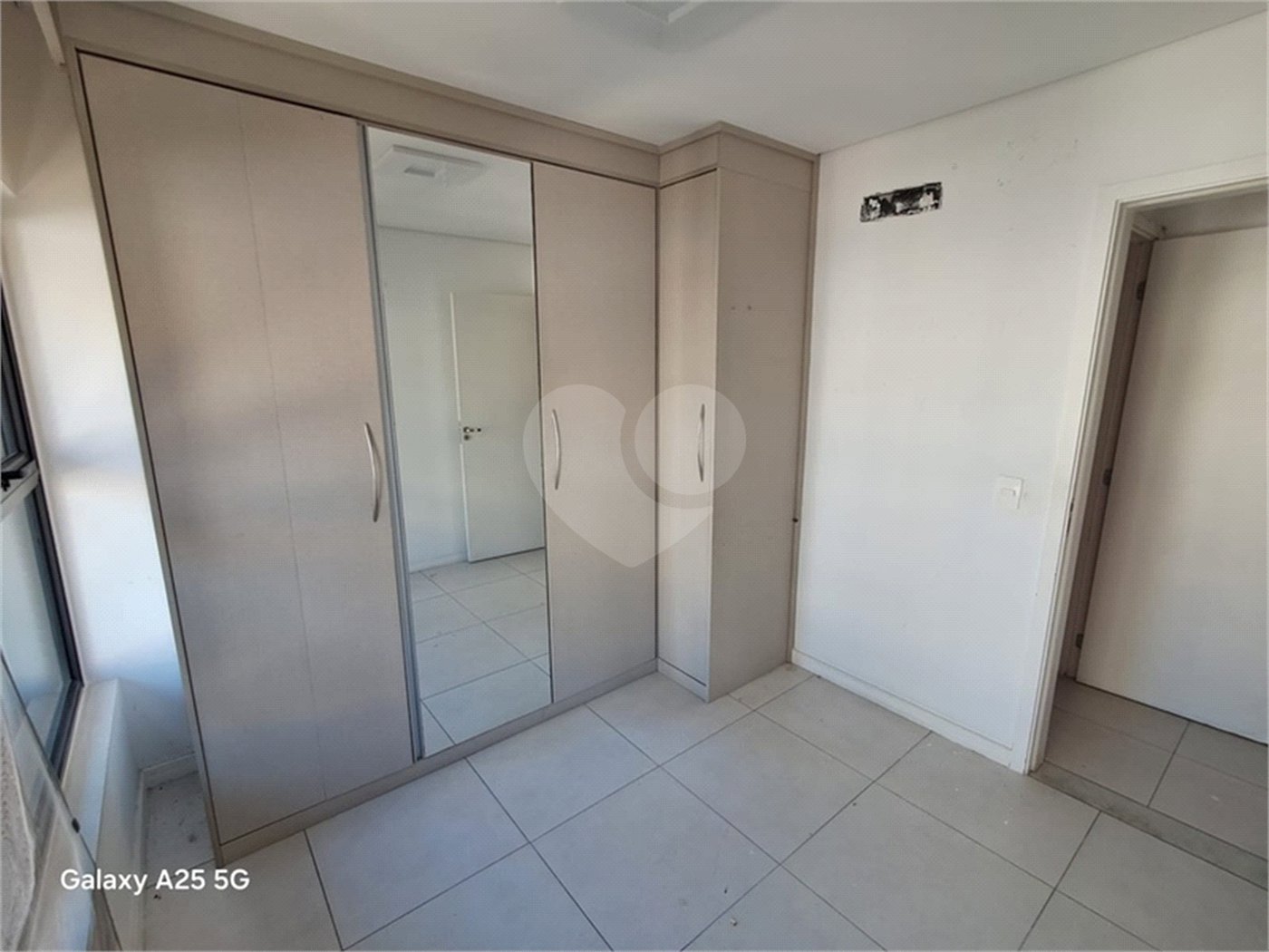 Apartamento à venda com 2 quartos, sendo 1 suíte,  em Parque Campolim, Sorocaba, SP