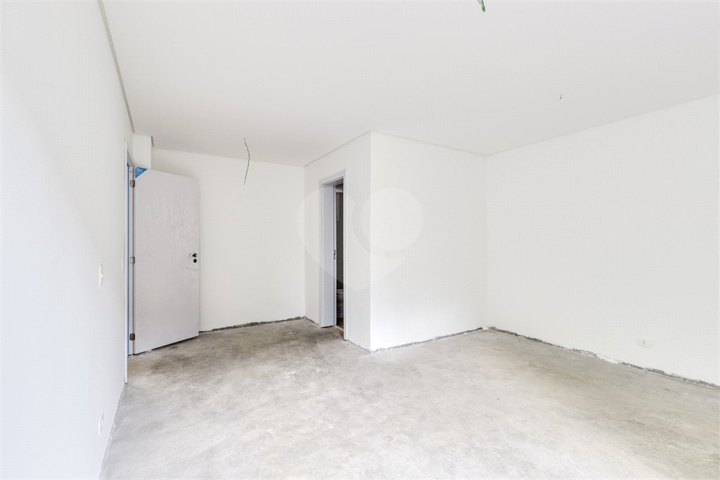 Casa à venda com 4 suítes no condomínio Venezia, São Paulo - SP