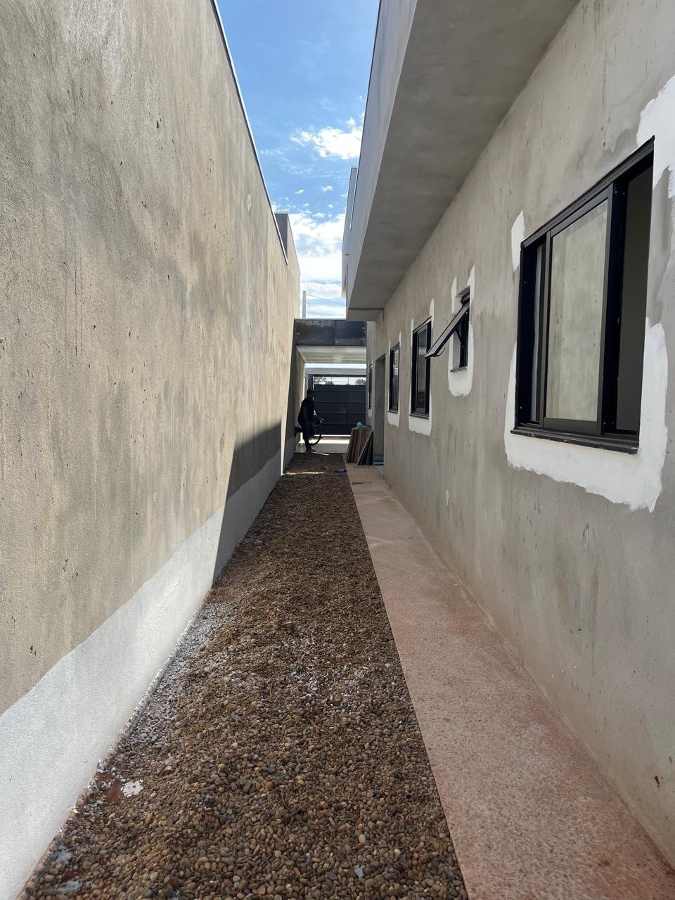 Casa à venda com 3 quartos, sendo 1 suíte,  em Bela Vista da Lagoa, Três Lagoas, MS