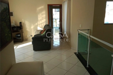 Sobrado à venda com 3 quartos, sendo 1 suíte,  em Wanel Ville, Sorocaba, SP