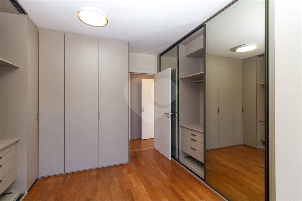 Apartamento à venda ou para alugar com 3 suítes em Jardim Morumbi, São Paulo, SP