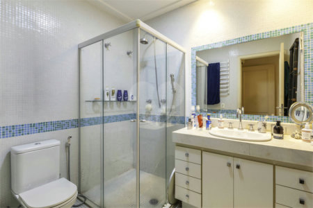 Duplex para alugar com 4 quartos, sendo 3 suítes, em Alto de Pinheiros, São Paulo, SP