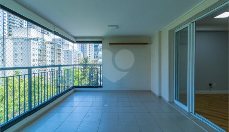 Apartamento à venda com 2 quartos, sendo 1 suíte,  em Jardim Prudência, São Paulo, SP