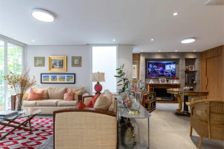Casa à venda com 4 suítes no condomínio Premiere, São Paulo - SP