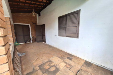 Casa à venda com 3 quartos, sendo 1 suíte, no Centro, Vinhedo, SP