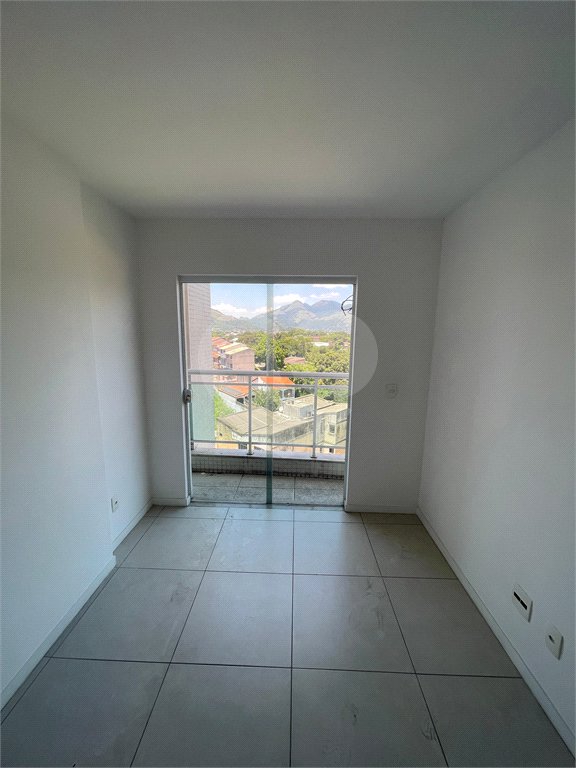 Apartamento à venda com 3 quartos, sendo 1 suíte, em Campo Grande, Rio de Janeiro, RJ