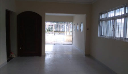 Casa Térrea à venda com 4 quartos, sendo 1 suíte,  em Vila Rosália, Guarulhos, SP