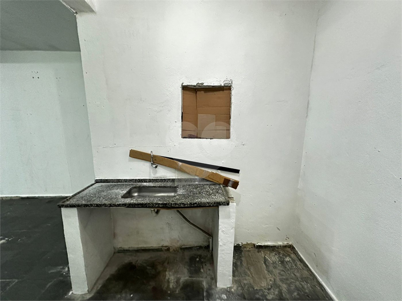Salão para alugar em Cidade Kemel, Poá, SP