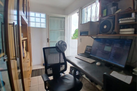 Casa Térrea à venda com 4 quartos, sendo 1 suíte, em Vila Leopoldina, São Paulo, SP