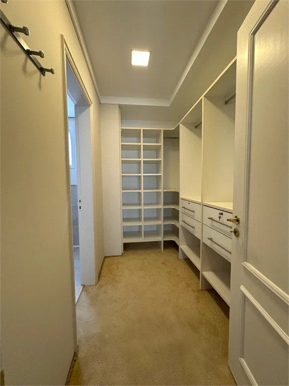 Apartamento para alugar com 4 suítes em Jardim Fonte do Morumbi, São Paulo, SP