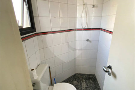 Apartamento à venda com 4 quartos, sendo 1 suíte, em Campo Belo, São Paulo, SP