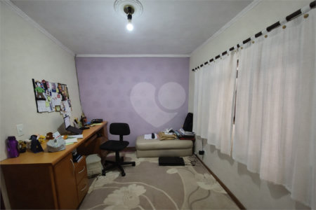 Casa à venda com 3 quartos, sendo 1 suíte, em Centreville, Santo André, SP