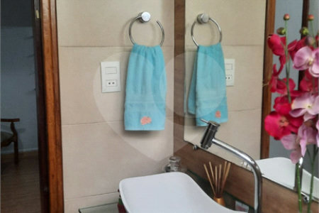 Casa à venda com 4 quartos, sendo 1 suíte,  em Vila Rosália, Guarulhos, SP