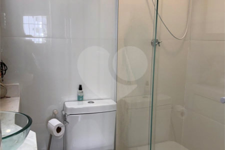 Apartamento à venda com 3 quartos, sendo 1 suíte, em Indianópolis, São Paulo, SP