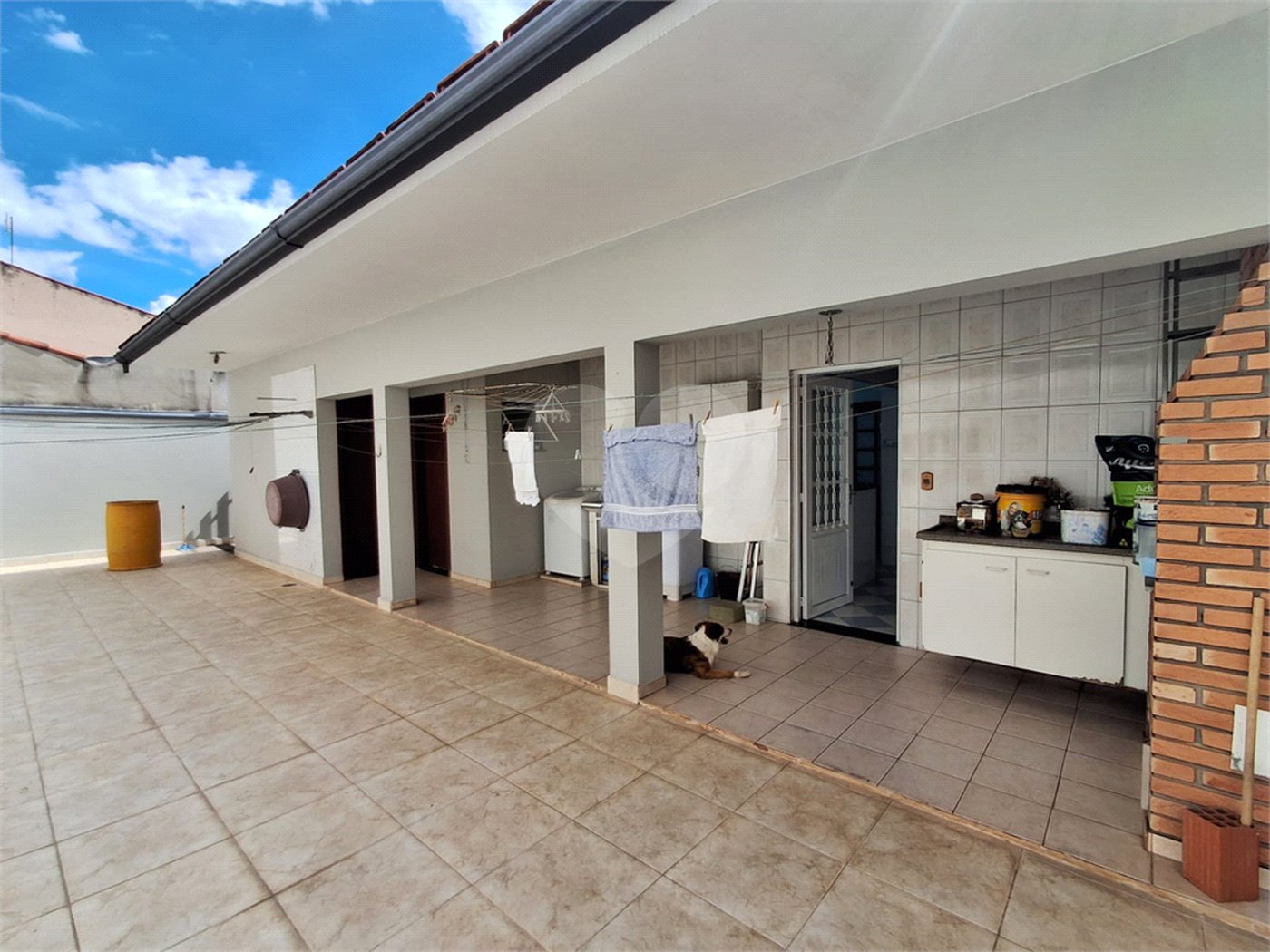 Casa à venda com 4 quartos, sendo 1 suíte, em Wanel Ville, Sorocaba, SP