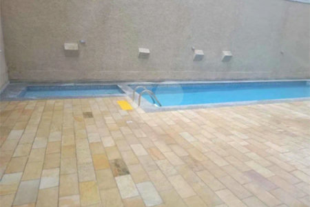 Apartamento à venda com 2 quartos em Jardim Itacolomi, São Paulo, SP