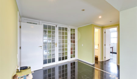 Apartamento à venda com 4 suítes em Jardim Marajoara, São Paulo, SP