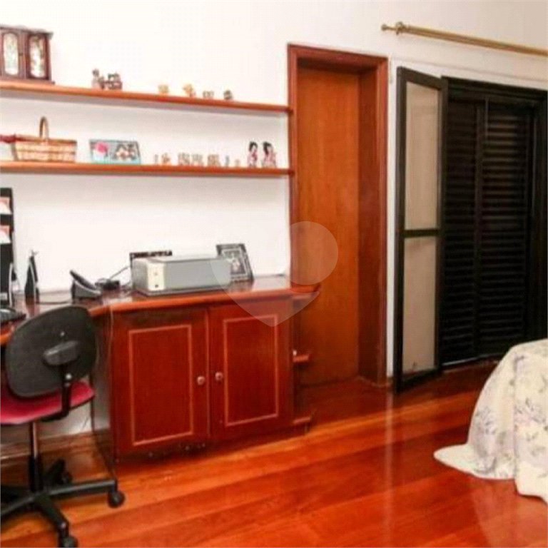 Casa Térrea à venda ou para alugar com 4 suítes em Jardim Floresta, São Paulo, SP