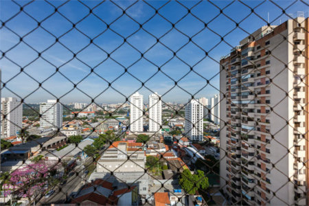 Apartamento à venda com 2 quartos, sendo 1 suíte,  em Vila Hamburguesa, São Paulo, SP