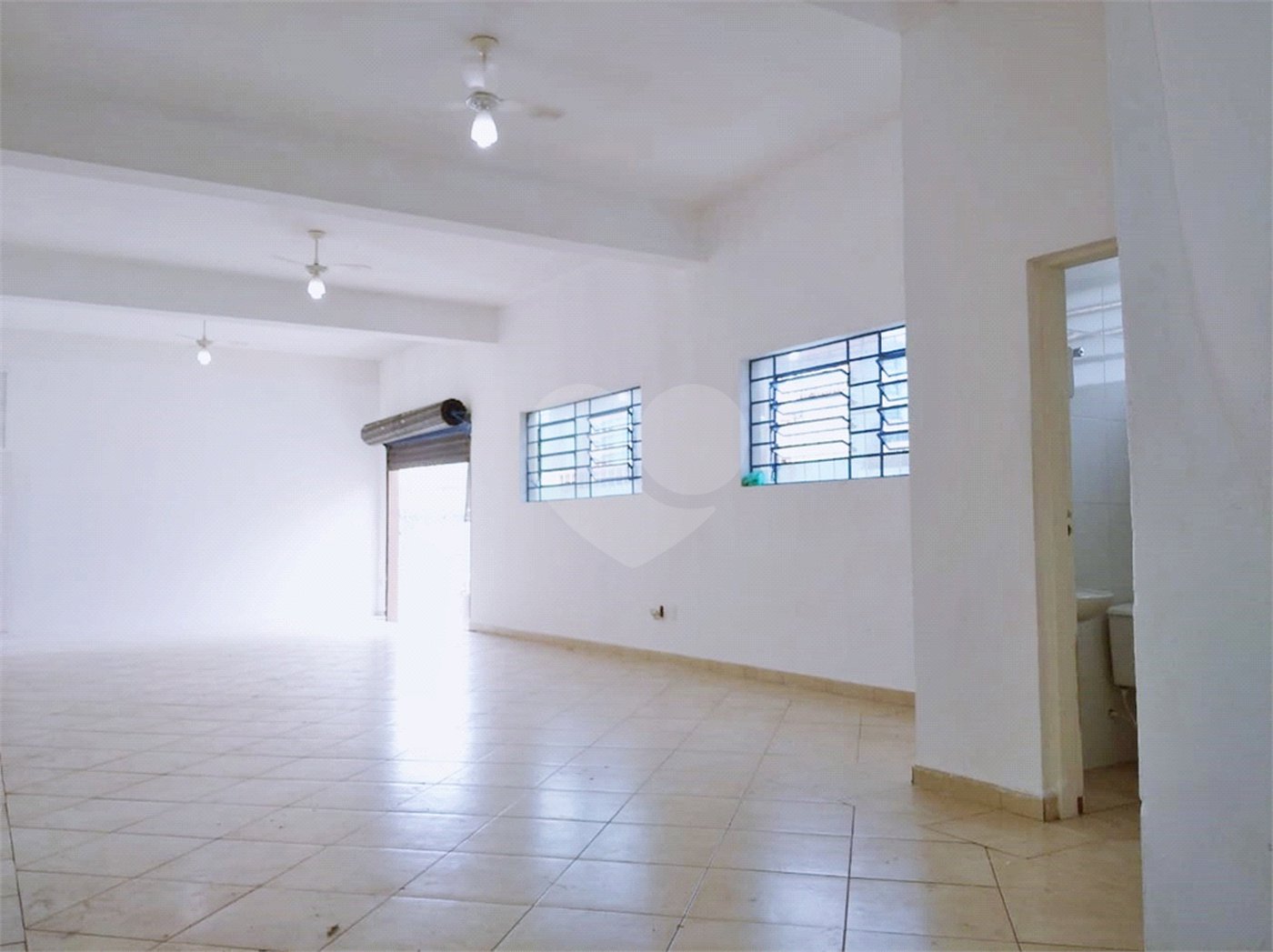 Prédio à venda em Santana, São Paulo, SP