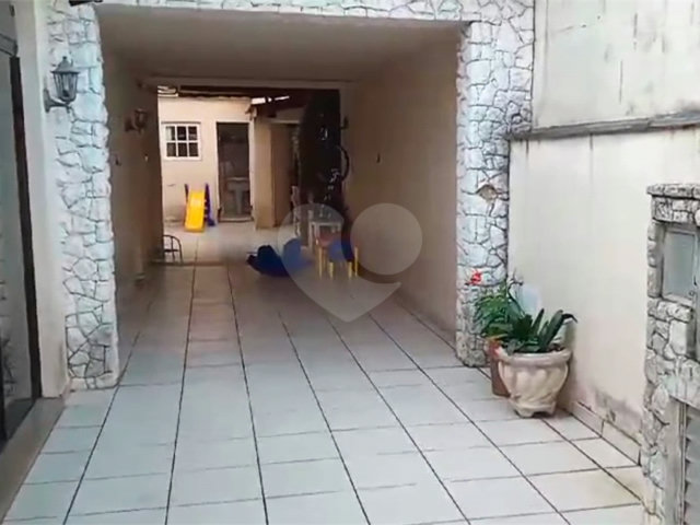 Sobrado à venda com 3 quartos, sendo 2 suítes,  em Planalto Paulista, São Paulo, SP