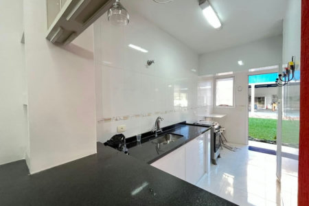 Casa com 2 dormitórios à venda, 80 m² por R$ 440.000,00 - Loteamento João Batista Julião - Guarujá/SP