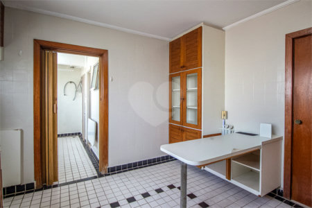 Apartamento à venda com 3 quartos, sendo 2 suítes, em Água Branca, São Paulo, SP