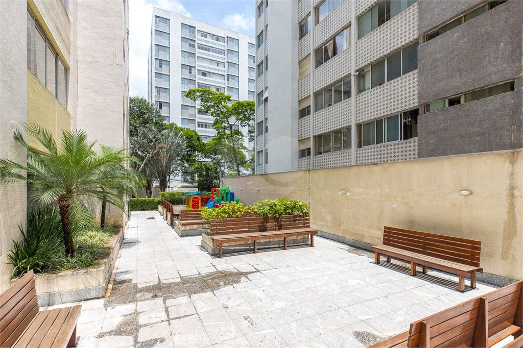 Apartamento à venda com 3 quartos, sendo 1 suíte, em Itaim Bibi, São Paulo, SP