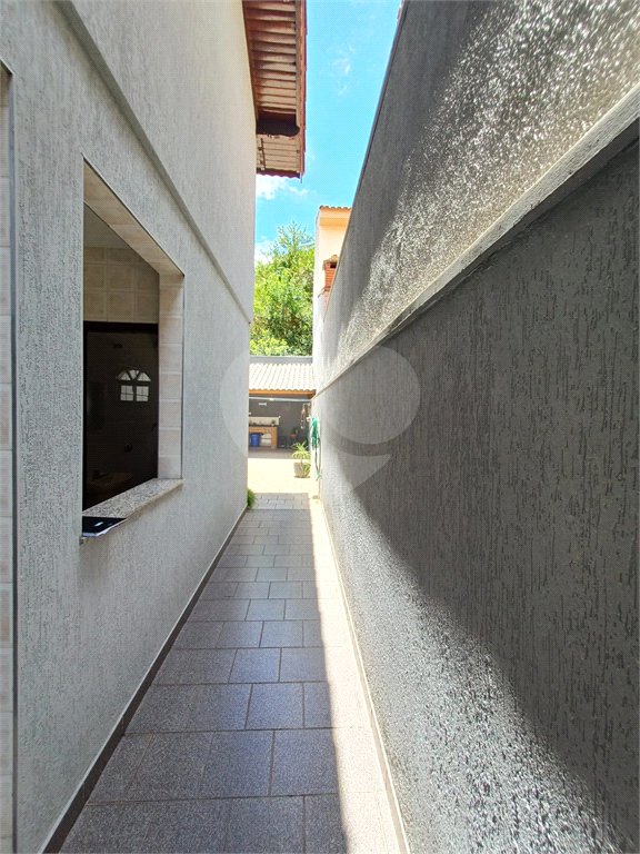 Sobrado à venda com 3 quartos, sendo 1 suíte,  em Jardim Pinheiros, São Paulo, SP