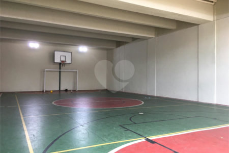 Casa à venda com 4 quartos, sendo 3 suítes,  em Vila Monumento, São Paulo, SP