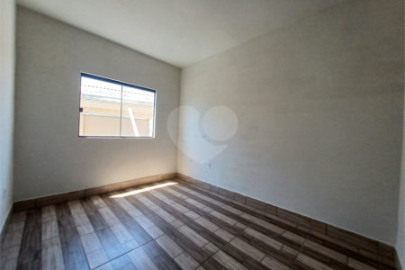 Sobrado à venda com 2 quartos em Vila Almeida, Sorocaba, SP