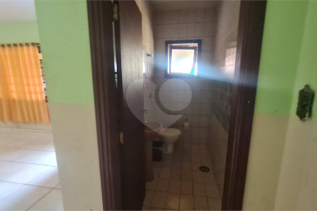 Chácara à venda com 3 quartos, sendo 1 suíte, em Vila Reis, Itapetininga, SP