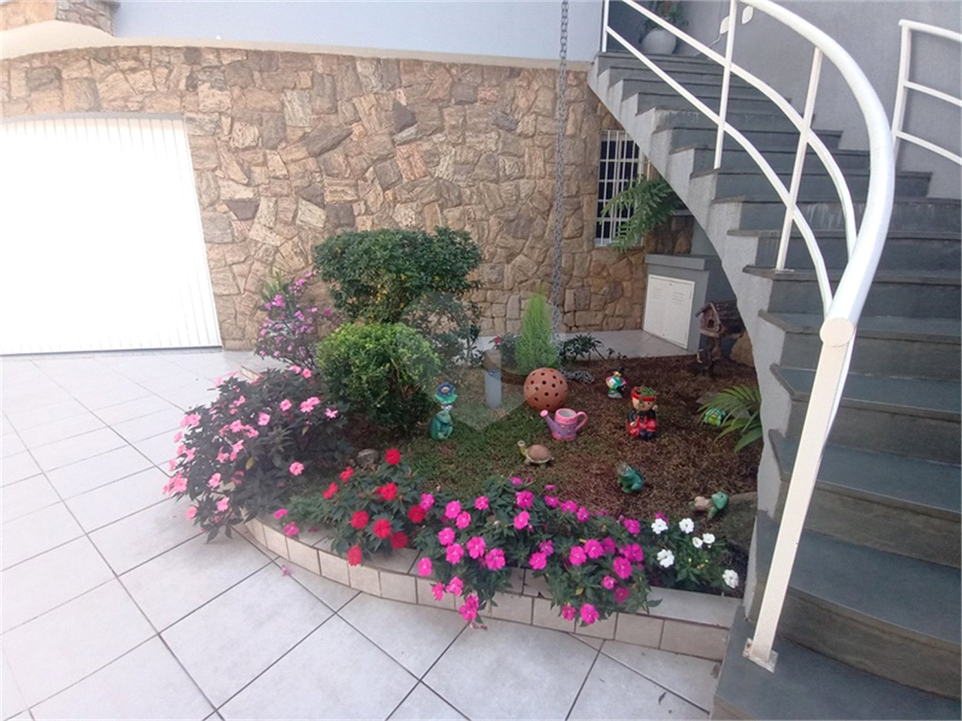 Sobrado à venda com 3 quartos, sendo 1 suíte, em Jardim Franca, São Paulo, SP