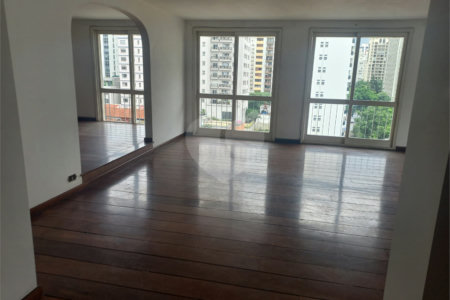 Apartamento à venda com 3 quartos, sendo 1 suíte, em Jardim Paulista, São Paulo, SP